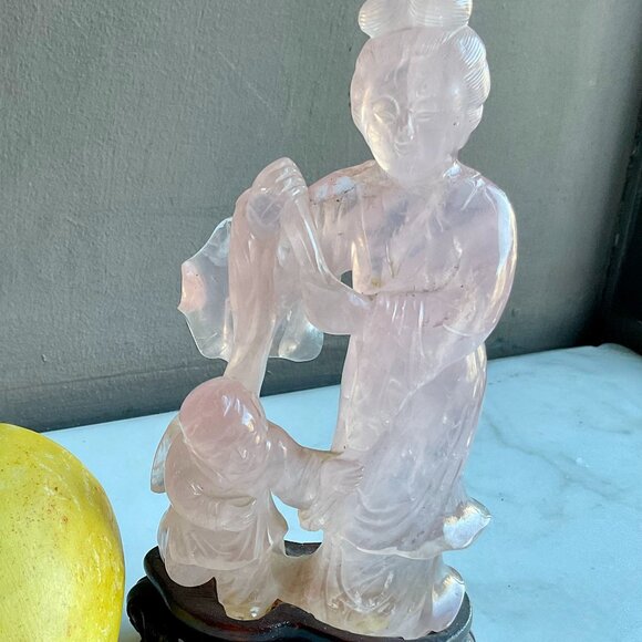 Vintage Rose Quartz Mother and Child Sculpture on carved Wooden Base - Picture 2 of 10